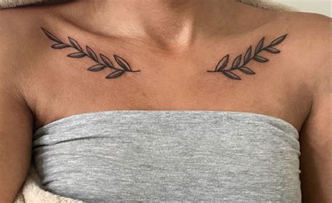 tatuajes pecho mujer|Tatuajes de pecho de mujer